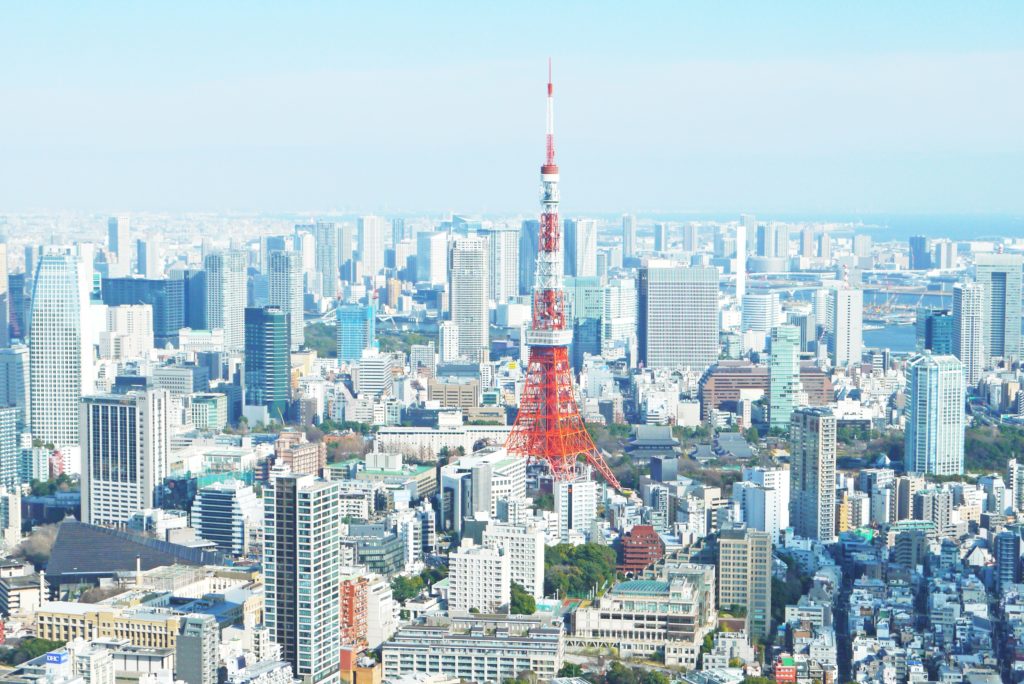 東京タワーとビル群